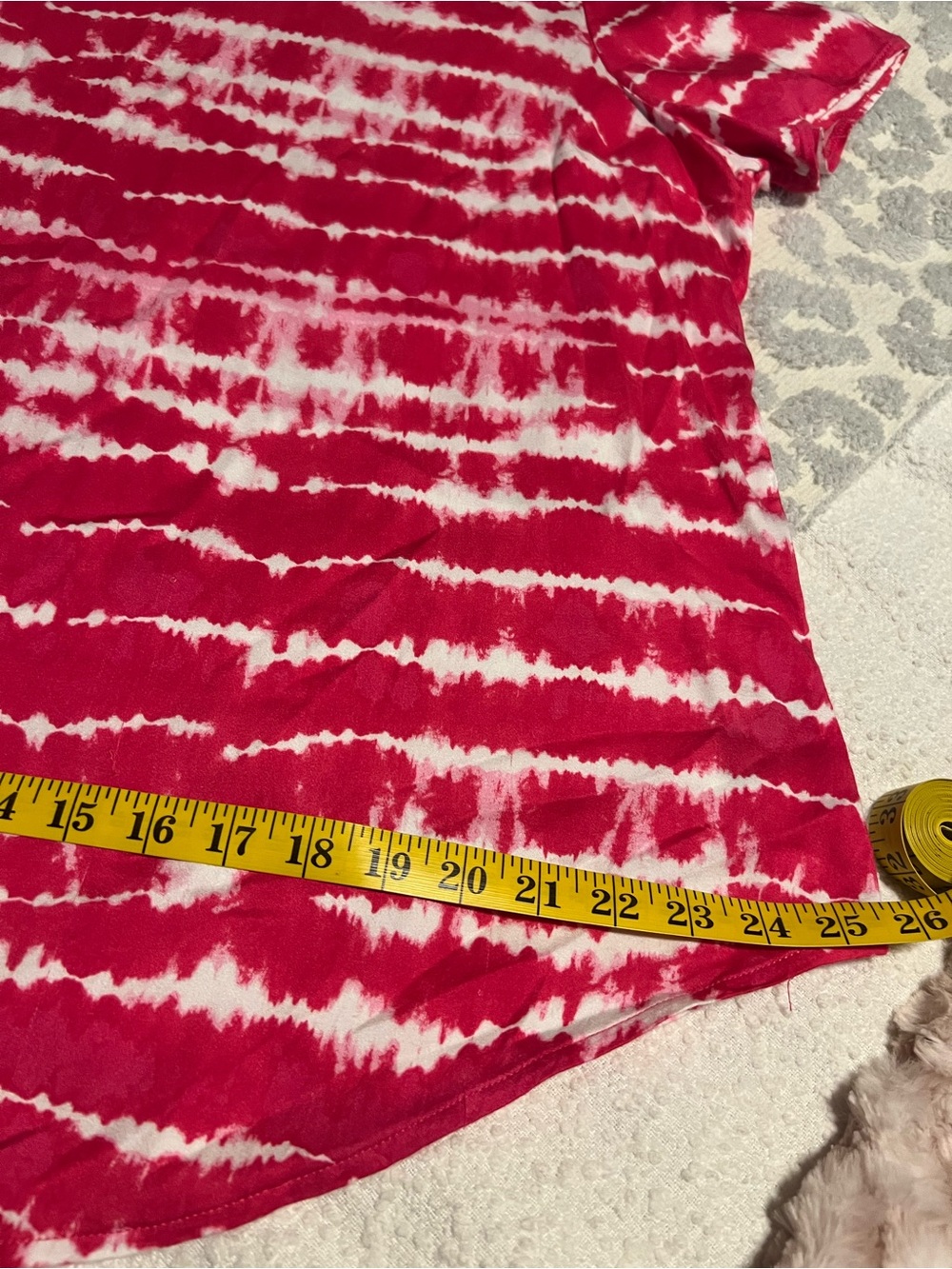 torrid Pink & White Tie-Dye Short Sleeve Tee - Picture 5 of 7